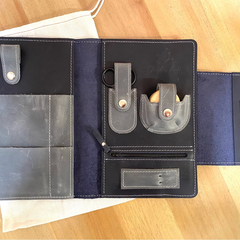 Thread & Maple Notions Clutch Navy Blue - Picture 4 of 8